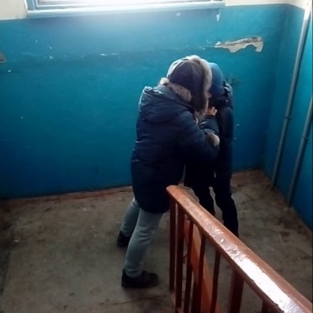 Московский школьник выпрыгнул с 17-го этажа после того, как его застукали во время секса с подругой