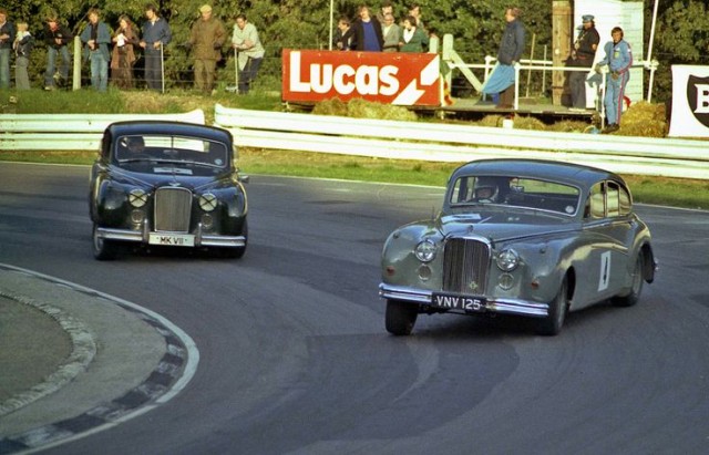 1952 Jaguar Mk.VII. Автопятница №32