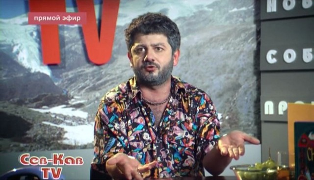 Женщина из Воронежа решилась на пластическую операцию по коррекции век. Теперь у неё сознание младенца.