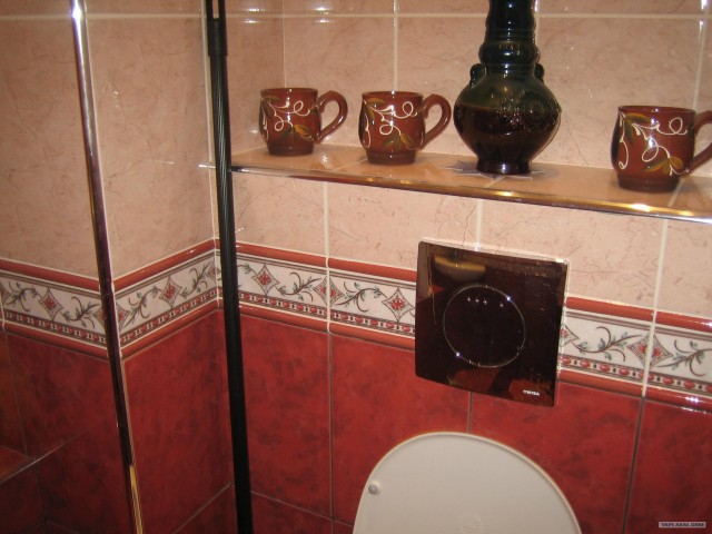 Спрятал трубы канализации