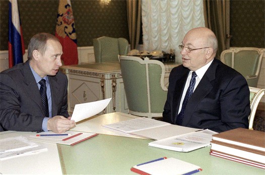Юрий Михайлович на трибуне