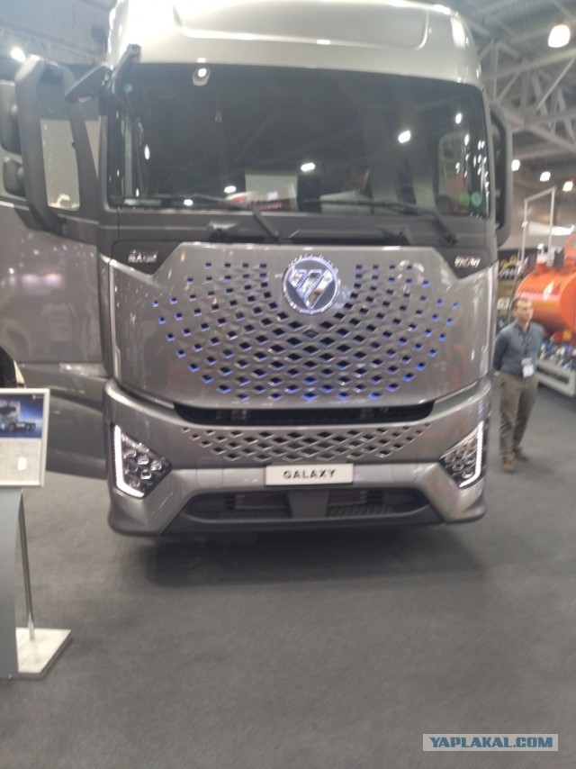 КамАЗ не сможет конкурировать с этим. В Россию едет «космический» Foton Auman Galaxy – лучший китайский грузовик 2022 года
