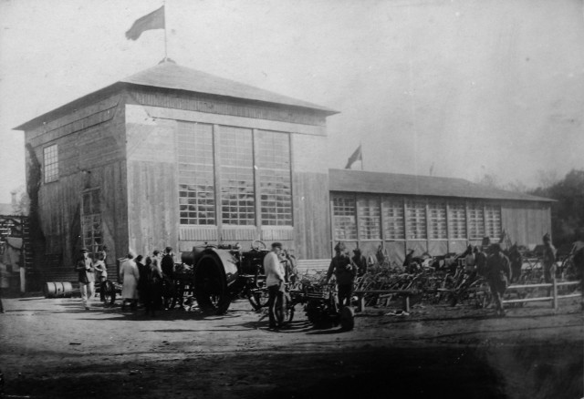 На месте парка Горького 90 лет назад...