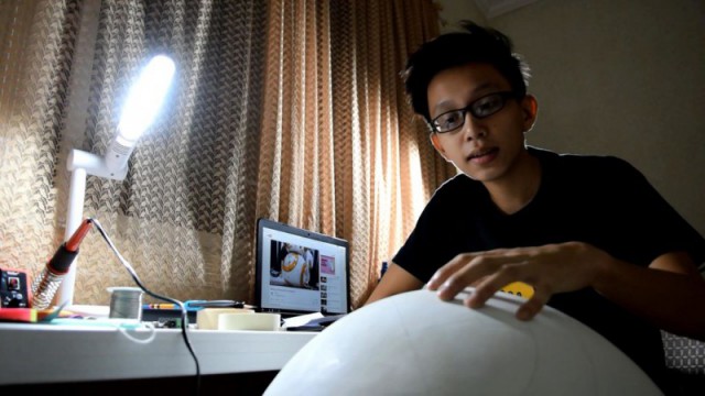 Филиппинский подросток собрал копию робота BB-8 из «Звездных войн»