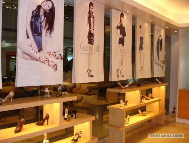 Обувное производство в Индии (25 фото)