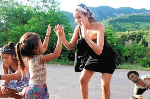 Фотожаба: любопытный парень