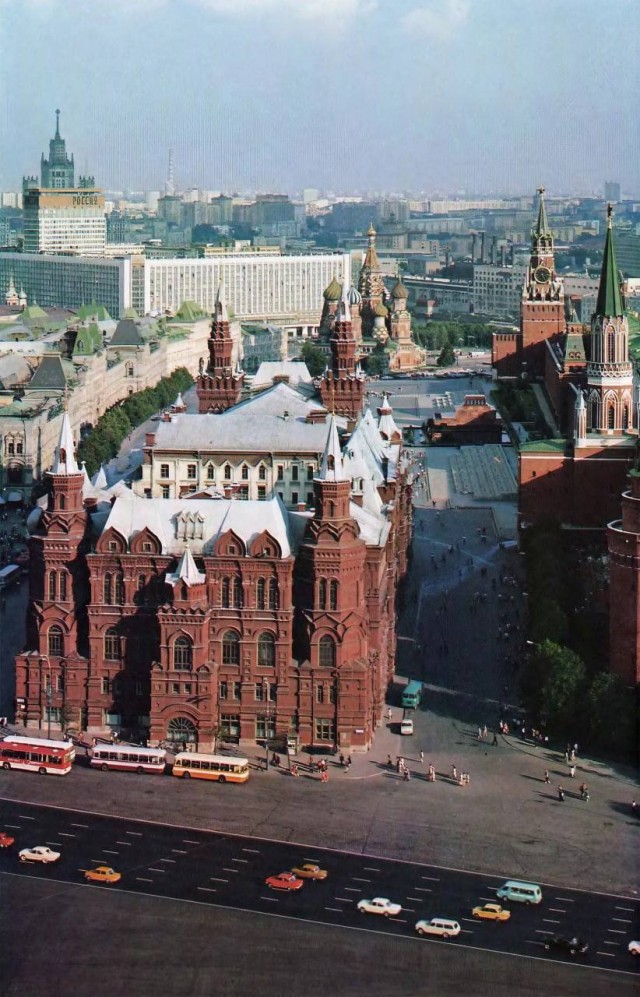 Москва и москвичи. Двадцатый век. 21.04.25