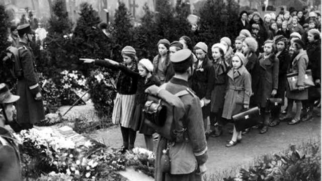 Мужское братство и политическая проституция