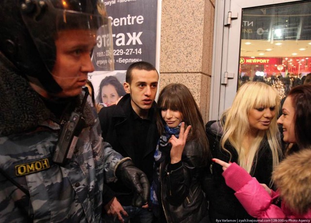 Беспорядки в Москве - продолжение возле Киевского