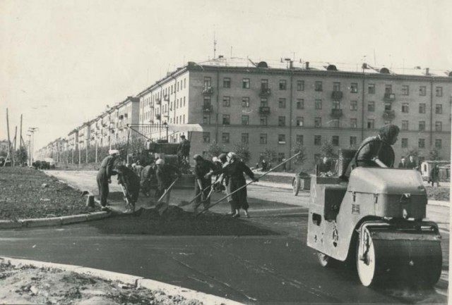 Как укладывали асфальт в 1920-60 годах