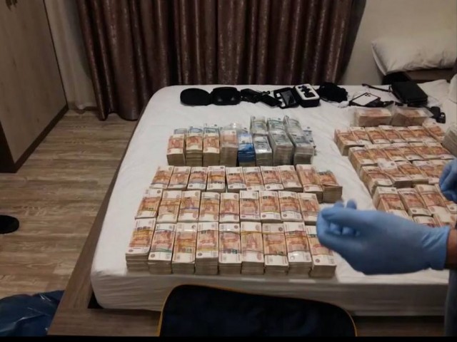 В России возбуждено 1-е уголовное дело о растрате денежных средств криптовалютной биржи. У подозреваемого нашли 200 млн руб