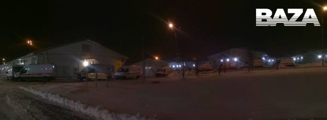 Пробки из скорых перед московскими больницами. Это не привет от коронавируса, это привычный грипп вышел на охоту