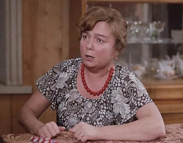 Никто в аэропорту его не видел?