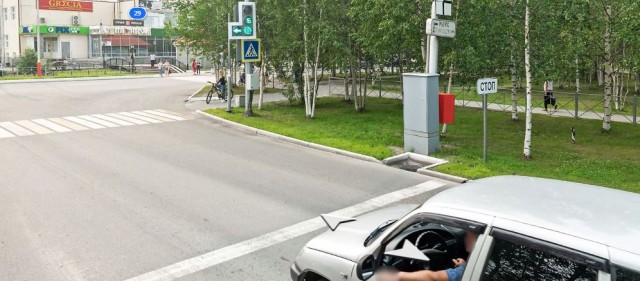 Наглядно о слепых зонах грузовика.