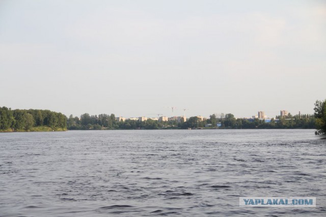 Путешествие по Неве