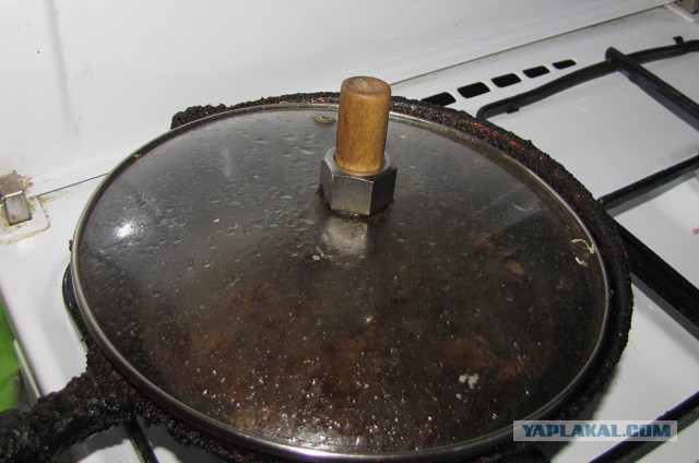 Как я ручку у сковородки починил...