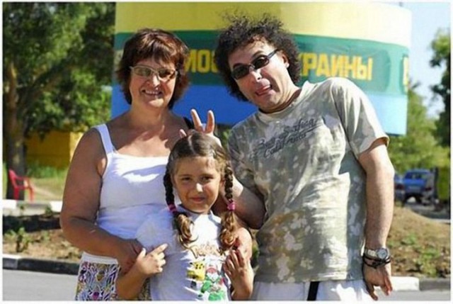 Знаменитости в кругу семьи.,  Фото из домашних архив