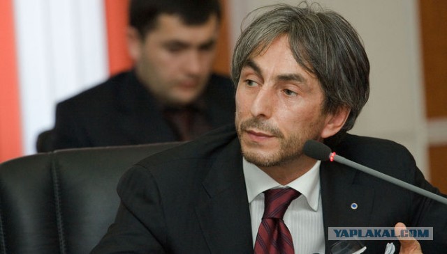 Суд оштрафовал Джабраилова на четыре тысячи рублей за дебош в Four Seasons