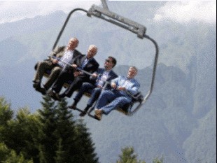 Фотожаба: Семь футов над землей