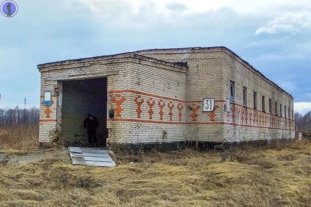 Заброшенный ракетный арсенал бывшего военного аэродрома "Кулон" в Переяславке