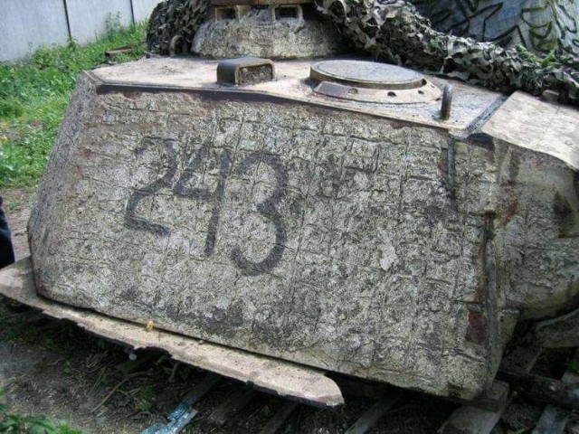 Этот немецкий танк Пантера Ausf.А нашли на болотах возле города Смела (Украина)