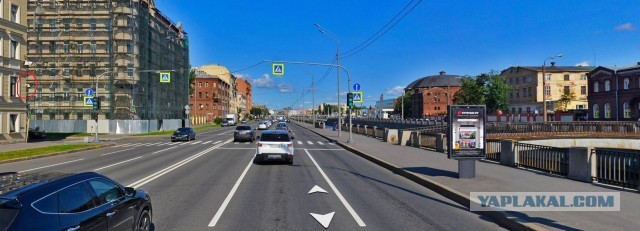 Появился момент ДТП с мотоциклистом на Обводном канале
