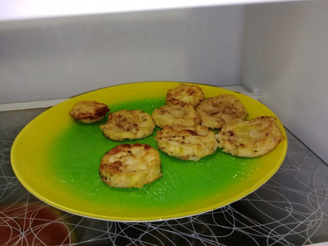 Подкинул