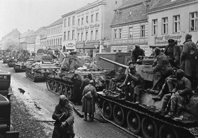 Великая Отечественная в фотографиях - 25