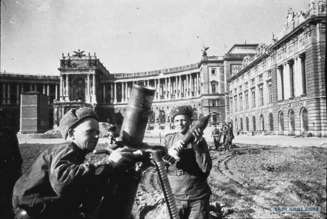 Штурм Берлина (фотографии, хронология)