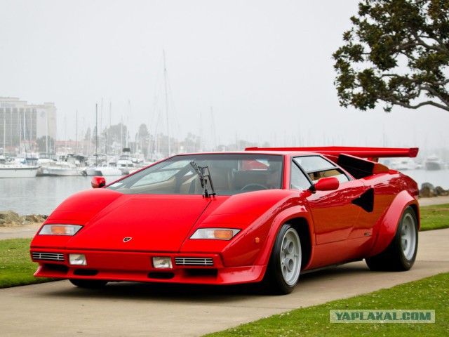 Семейная реликвия провела 28 лет в сарае: Lamborghini Miura P400