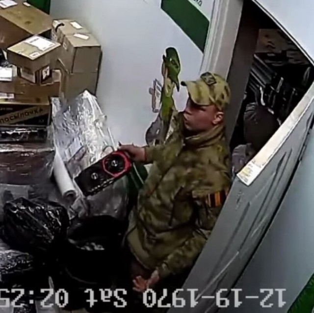 Вызвал огонь на себя. Минобороны рассказало о героизме троих российских военных