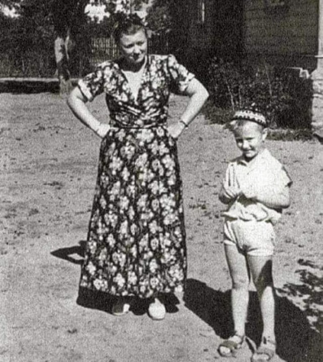 Фотографии из прошлого нашей страны - 33