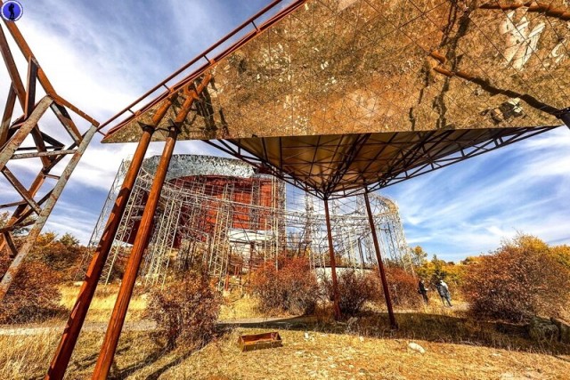 Заброшенная наука СССР: Недостроенный конденсатор солнечной энергии в горах
