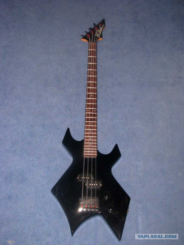 Китайские гитары. Обратная сторона луны