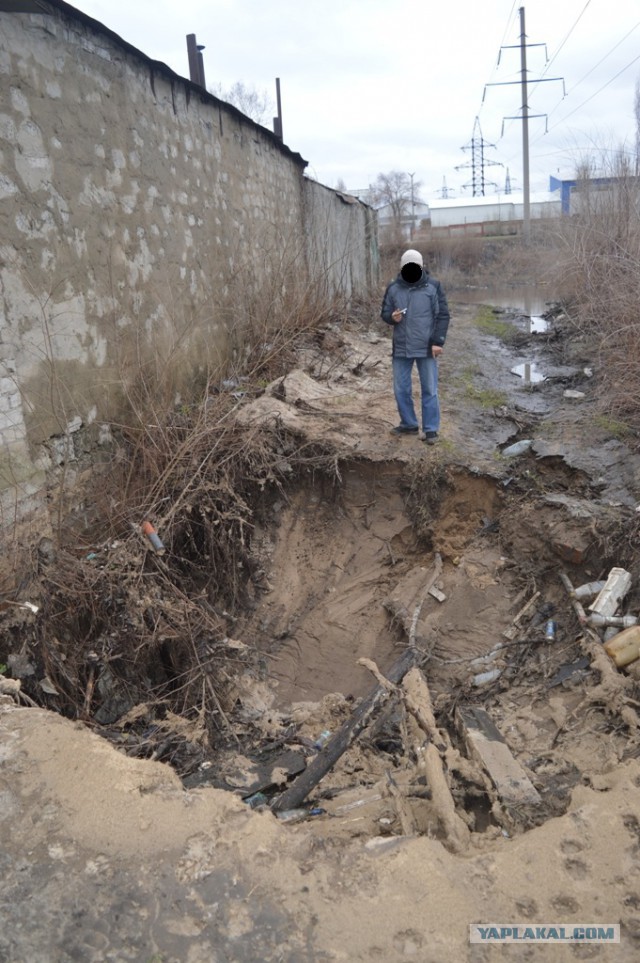 В Воронеже из-за бездействия властей затопило 25 гаражей, ущерб огромен!