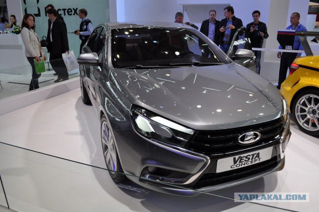 Салон серийной Lada Vesta рассекретили