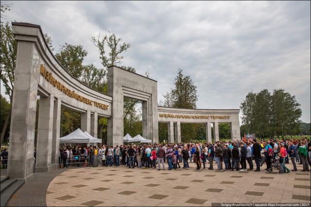 Как праздновали День танкиста в Минске