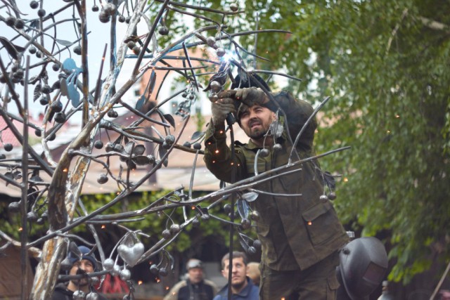 Кузнецы всей России куют для Кемерова памятник жертвам трагедии в «Зимней вишне»