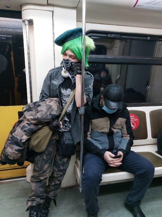 Свежая подборка модников из российского метрополитена