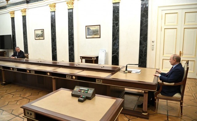 Байден в Варшаве выступал в бронекапсуле