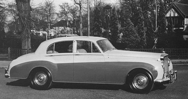 1954 Daimler DK400 'Stardust'. Автопятница №57