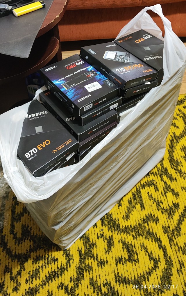 Опять твердотельники Samsung EVO 870 старых партий дают о себе знать
