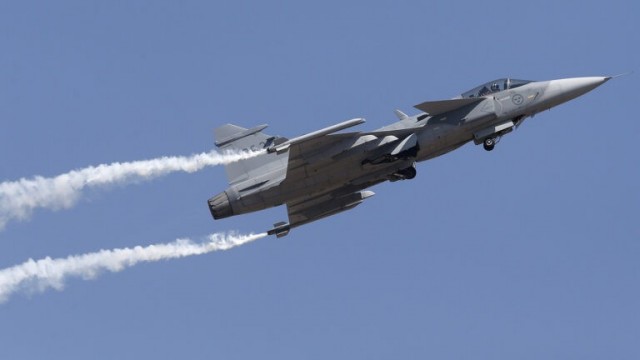 Украина готова купить у Швеции 150 самолётов Gripen