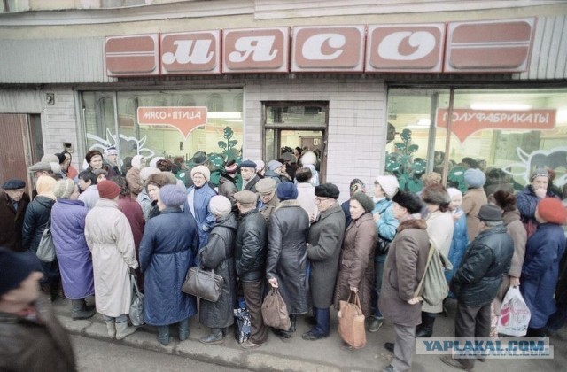 Кто бы что не говорил,в СССР у работяги была увереность