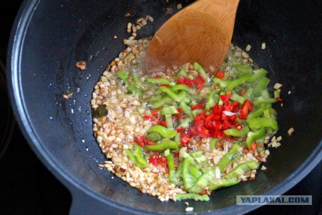 Жгучее карри с креветками
