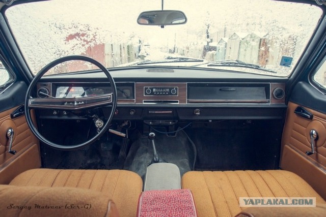 Билет в бизнес-класс 70-х: тест-драйв Mercedes-Benz W115