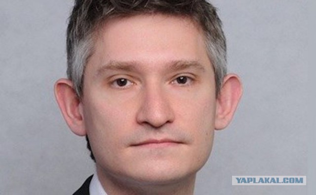 Автора отчетов, критикующих «Газпром» и «Роснефть», уволили из Sberbank CIB