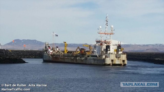 В Нигерии взяты в плен 2 моряка - гражданина России