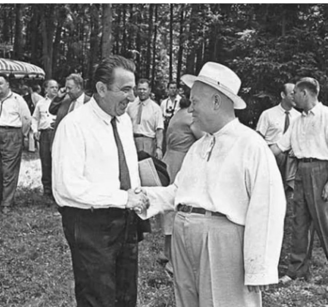 Как по одежде вычислить психически больного человека