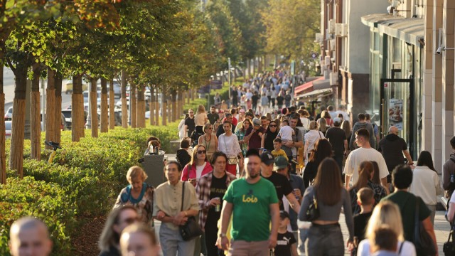 Москва в разрезе: портрет города в масштабе 100 человек
